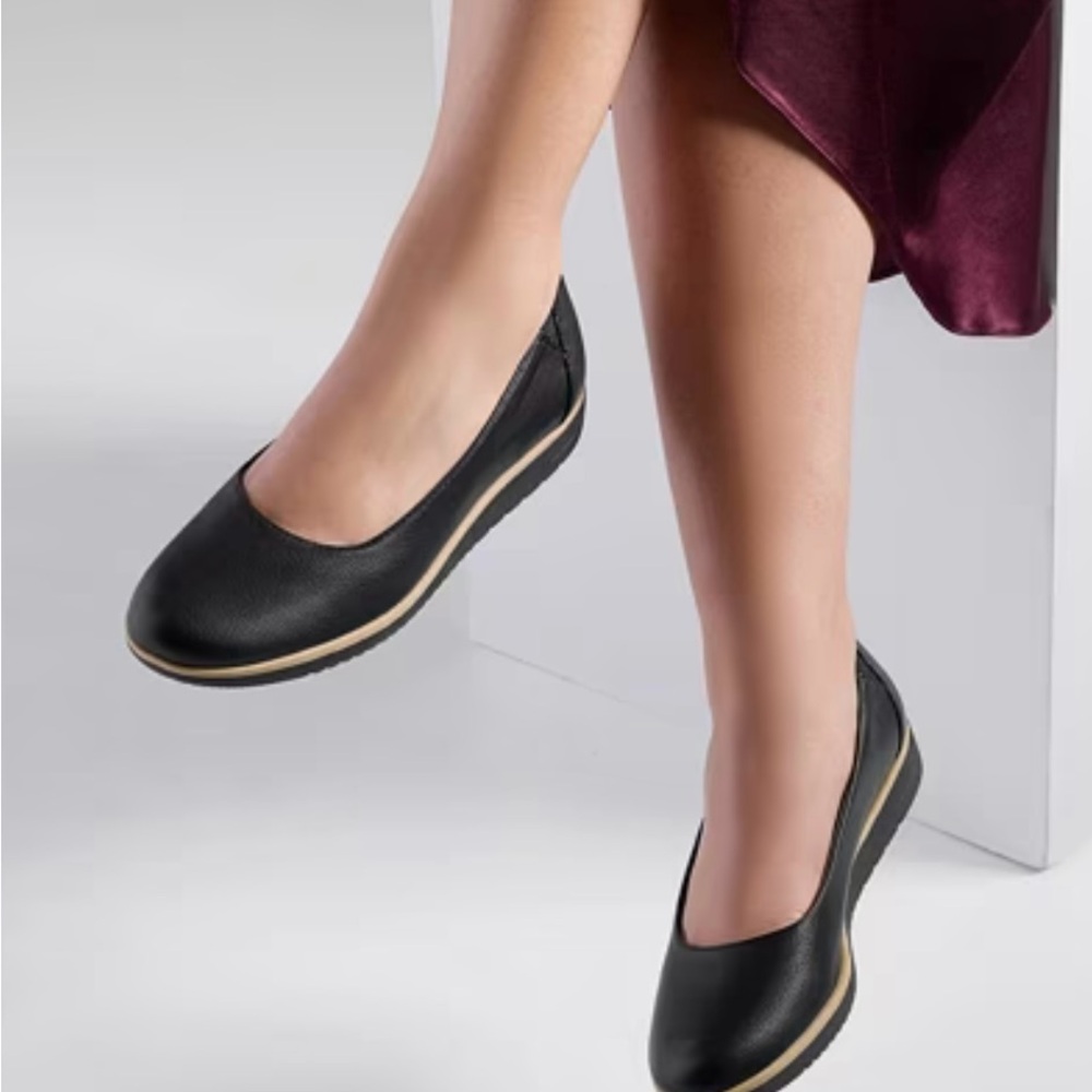 Naturalizer Soul Classic Black Women's Idea Ballet Flat